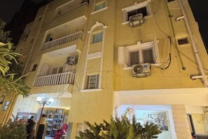 Exterior - Bafang Homestay (Cairo)