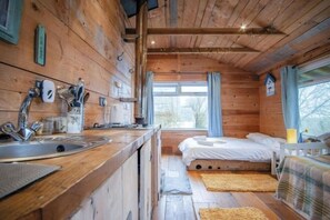 Room - The Hygge Hut - 1 Bed - Freshwest Beach Retreat (Pembroke)