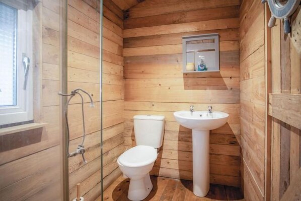 Room - The Hygge Hut - 1 Bed - Freshwest Beach Retreat (Pembroke)