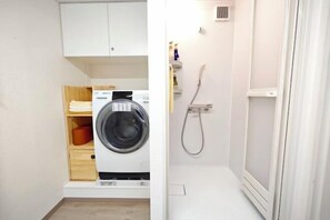 Laundry room - COZY TOKYO (Tokyo)