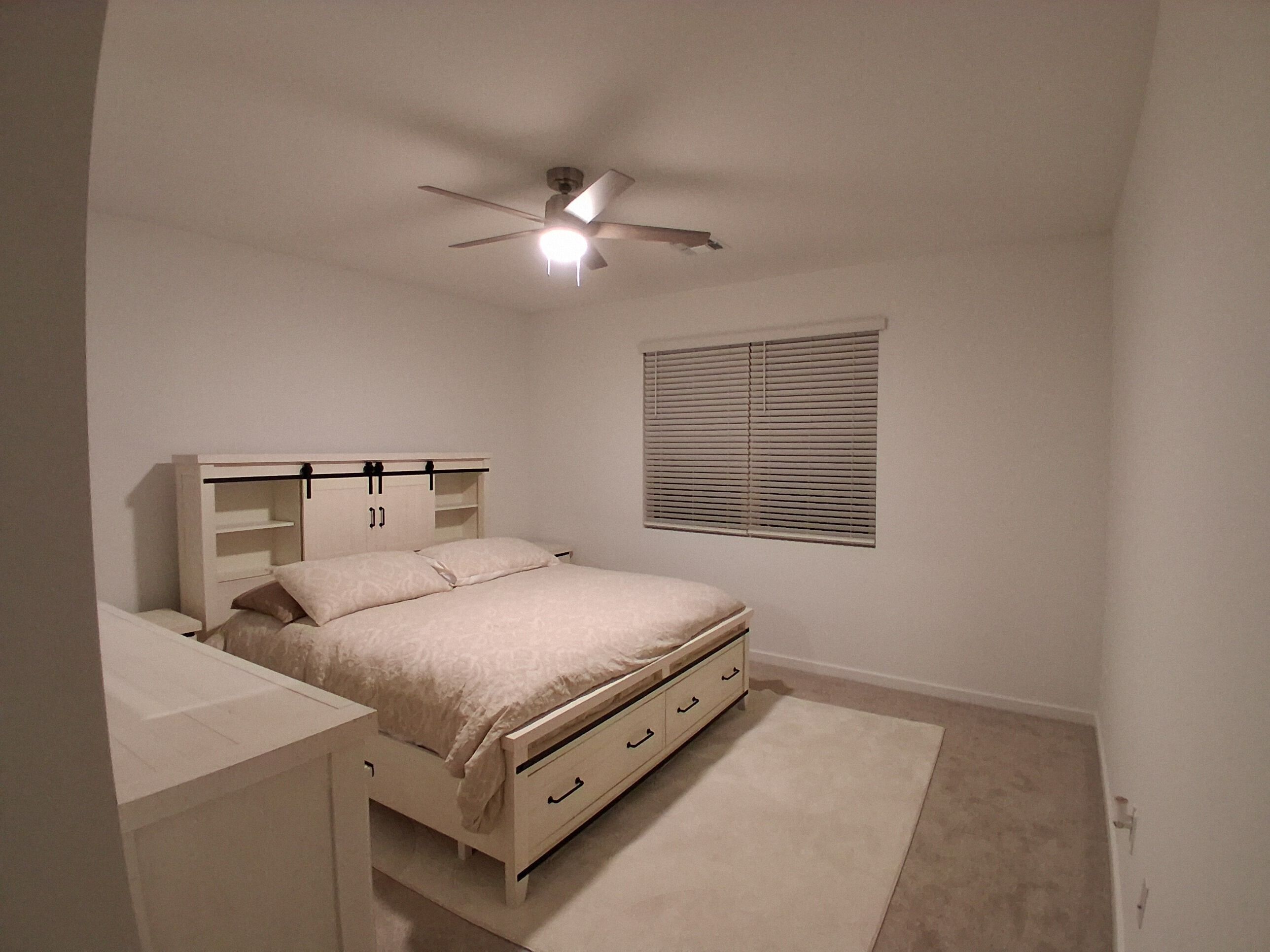 3 bedrooms, iron/ironing board, WiFi (free), bed sheets