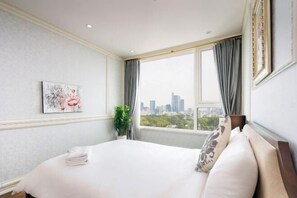 Cribs/infant beds - Luxury Apartment in Central_Luminous Leman (Ho Chi Minh City)