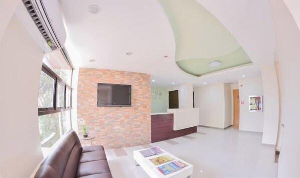 Lobby - Emerald Suites CDO (Cagayan De Oro)