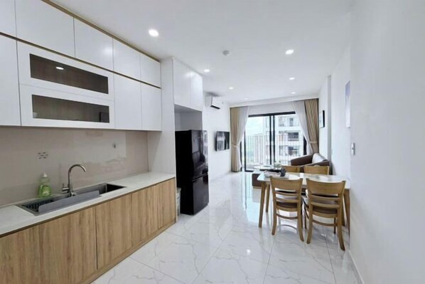 Room - Golden Dusk Apartment (Ho Chi Minh City)