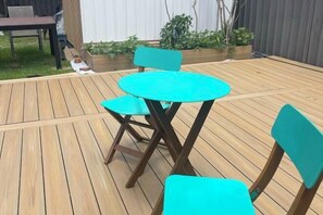 Outdoor dining - Garden View Entire Self Contained Guesthouse (Engadine)
