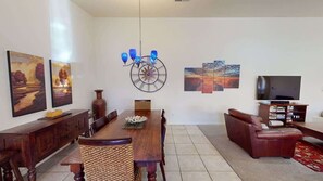 Interior - Leisure Space - 327 (Moab)