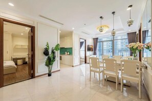 Unclassified image, 3 of 53, button - The Landmark Platinum - Vinhomes Central Park (Ho Chi Minh City)