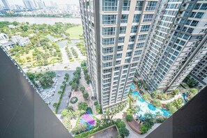 Unclassified image, 2 of 53, button - The Landmark Platinum - Vinhomes Central Park (Ho Chi Minh City)