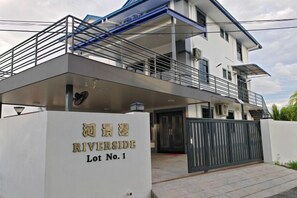 Unclassified image, 3 of 17, button - Riverside Lot No.1 Homestay at Kota Kinabalu (Putatan)