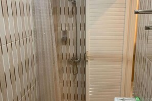 Room - HOTEL KEMBANG JOYO (South Palu)