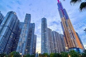 星評価なしの画像、2 / 5、ボタン