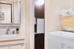 Room - Unizen·Daikokucho (Osaka)