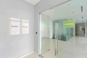 Unclassified image, 4 of 83, button - Comfort and Luxury Private Room at Goldcoast PIK (North Jakarta)