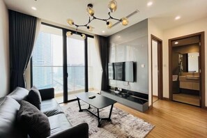 Room - Sophia Housing - Vinhomes Sky Lake Pham Hung (Hanoi)
