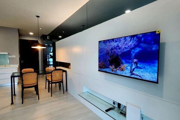 Room - Modern Suite in Penang Island (George Town)