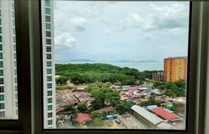 Room - Modern Suite in Penang Island (George Town)