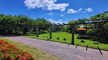 Jardines del alojamiento