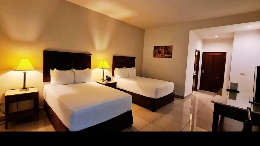 Hotel Jicaral y Centro de Convenciones