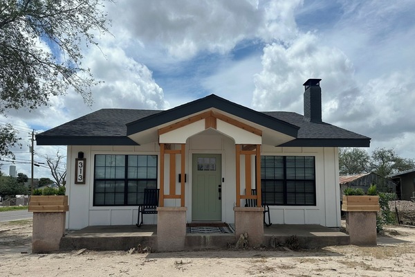 Front of Frank's Casita Blanca