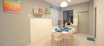 De cozy Homestay (8-14 pax)