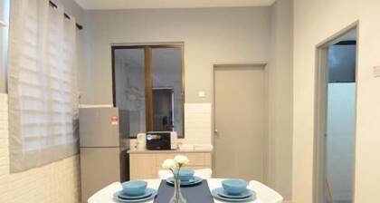 De cozy Homestay (8-14 pax)