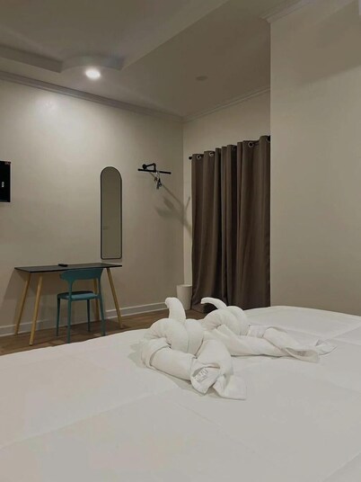 Natcha Hotel and Residence Chumphon