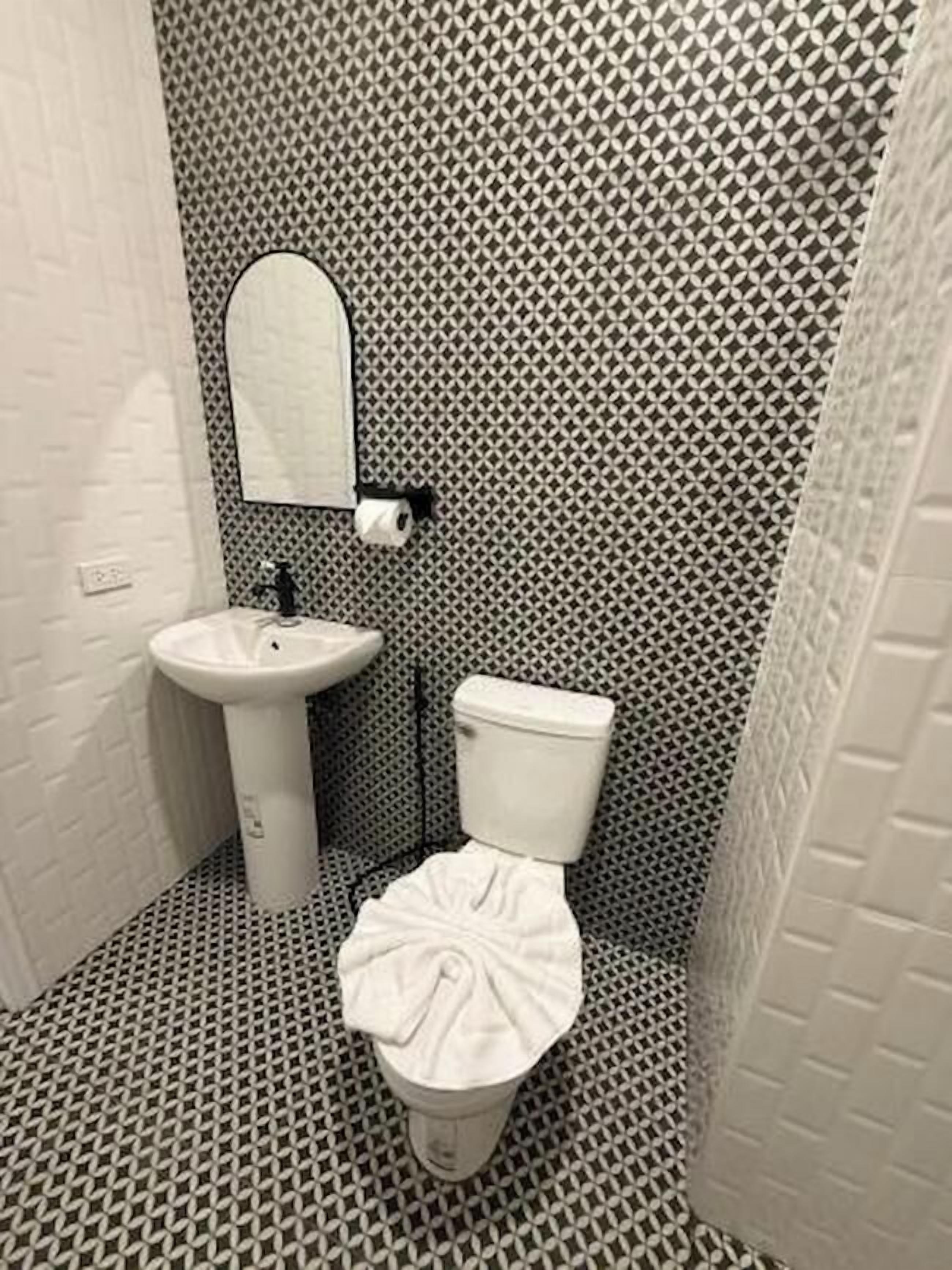 雙人房, 露台 | 浴室 | 淋浴設備、免費梳洗用品、提供毛巾、番梘