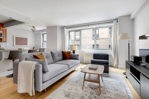 Fernseher, Stereoanlage