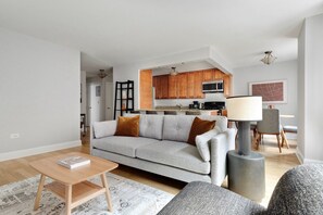 Fernseher, Stereoanlage