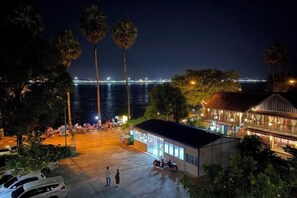 Free self parking - Chandala Hotel (Thakhek)