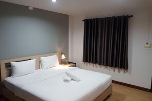 Room - Home Number 3 (Phitsanulok)
