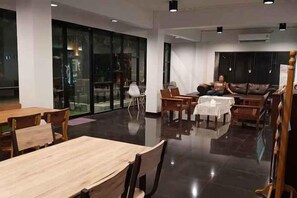 Restaurant - Home Number 3 (Phitsanulok)