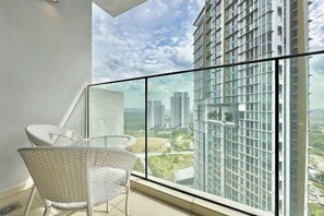 Room - Grand Medini Residence Near Legoland By Stayrene (Iskandar Puteri)