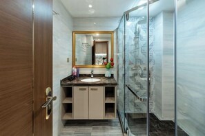 Room - TK Star by Caerus Management (Phnom Penh)