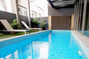 Udendørs pool