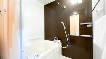 Kamar Twin | Kamar mandi | Kombinasi shower/bathtub, pengering rambut, handuk, dan sampo