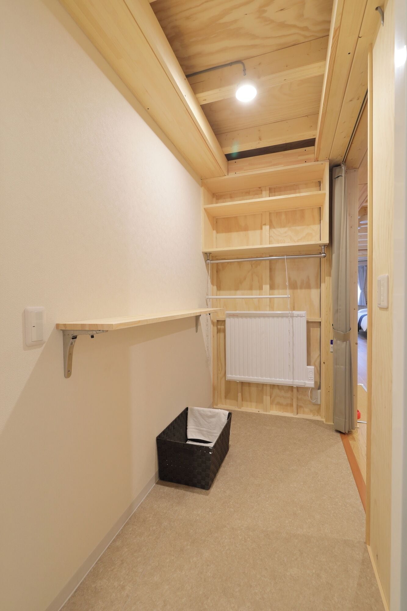 Quadruple Room | Desk, free WiFi, bed sheets