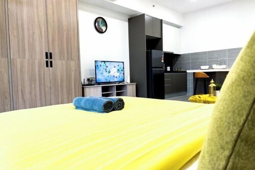 Bell Suites - KLIA Transit Train - Sepang