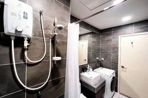 Bell Suites - KLIA Transit Train - Sepang