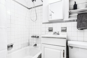 Hårtørrer, håndklæder, Sæbe, Shampoo