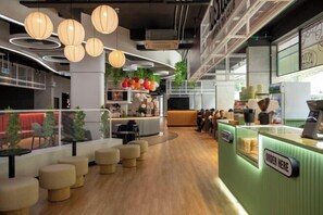 الإطلالة من المنشأة