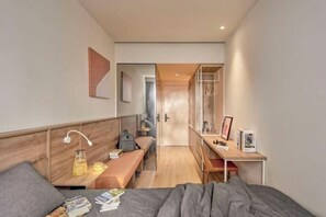 Room - Express by M Village Global City, a brand of Modern Village Lifestyle (Ho Chi Minh City)