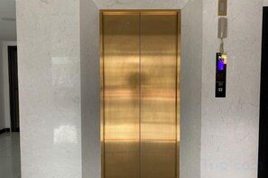 Unclassified image, 5 of 29, button - Apple Hotel Two (Phnom Penh)