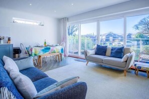 Room - Footsteps - 2 Bedroom Apartment - Saundersfoot (Saundersfoot)