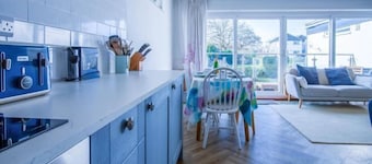 Footsteps - 2 Bedroom Apartment - Saundersfoot