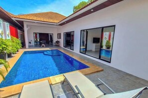 Unclassified image, 3 of 16, button - Majestic Residence Pool 51, Pratumnak, Pattaya (Pattaya)