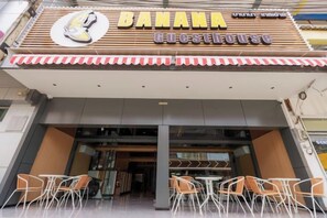 Unclassified image, 2 of 14, button - Banana Guesthouse (Pattaya)
