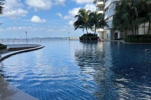 Unclassified image, 4 of 47, button - Astonishing Ocean View 4 Bedrooms Huge Balcony 2 Car Park (Johor Bahru)