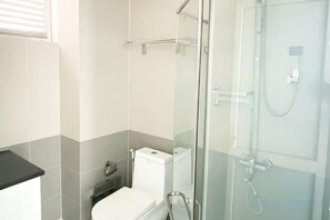 Bathroom - Daily Apartment & Residence (Phnom Penh)