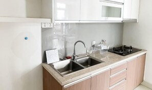 Private kitchen - Daily Apartment & Residence (Phnom Penh)